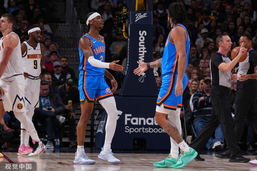 而球迷们也 而球迷们也