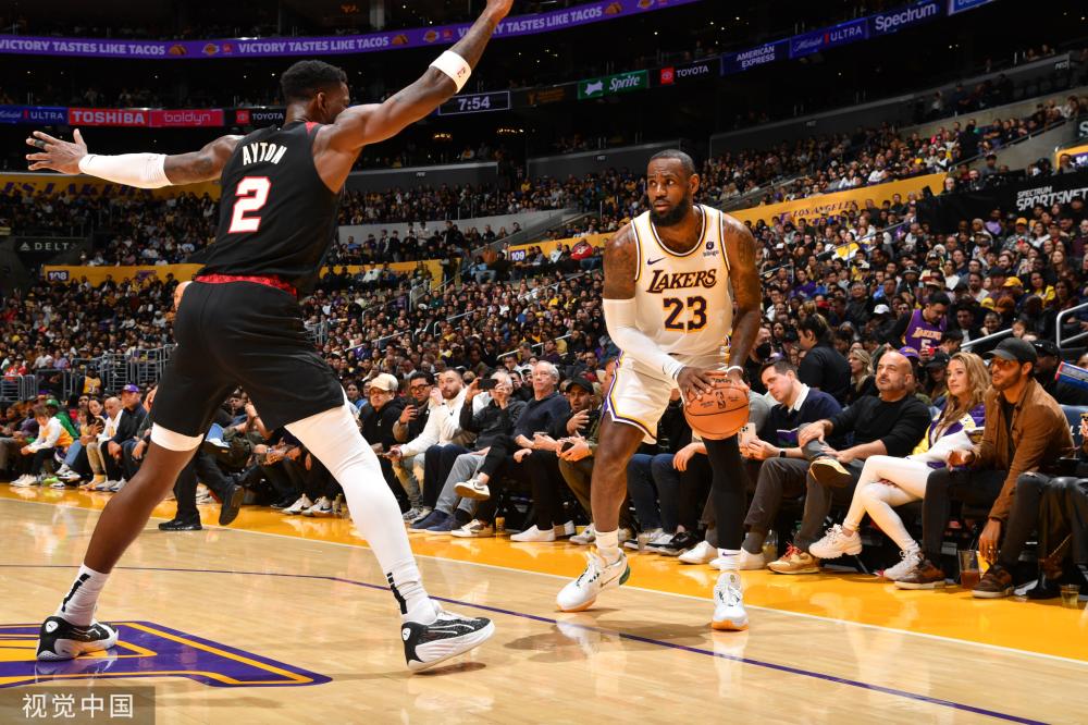 武磊逐渐成 武磊逐渐成